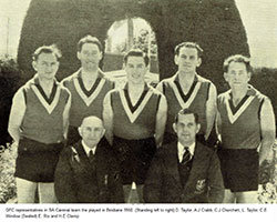 link to photo of Glenelg's 1950 national carnival players